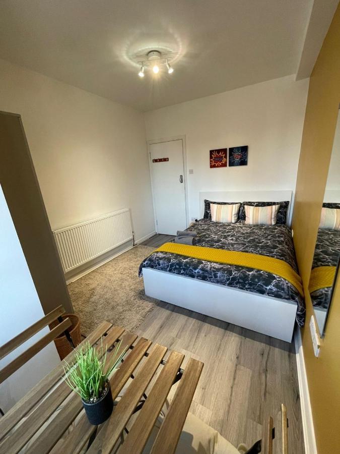 Willesden Green Rooms Londra Dış mekan fotoğraf