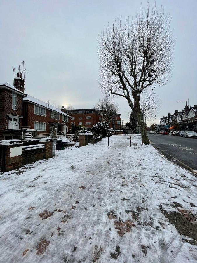 Willesden Green Rooms Londra Dış mekan fotoğraf